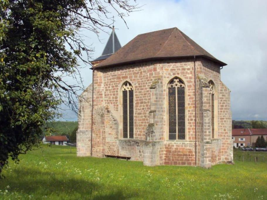 Gite De Cyrielle Et Pascal Classe 3 * Villa Saint-Sauveur  Exteriör bild